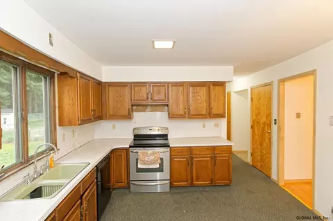 2007 Anthony Dr, Schenectady, NY 12303 photo 14