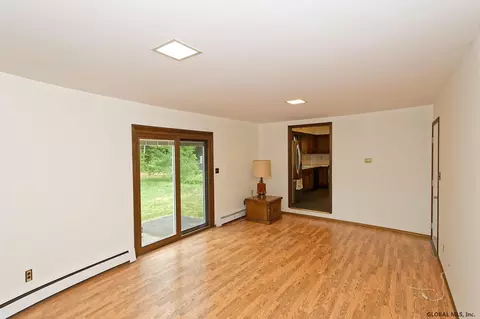 2007 Anthony Dr, Schenectady, NY 12303 photo 18