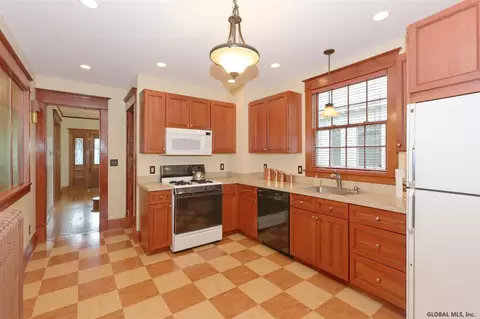 1095 Ardsley Rd, Schenectady, NY 12308 photo 16