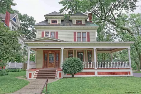 1095 Ardsley Rd, Schenectady, NY 12308 photo 1