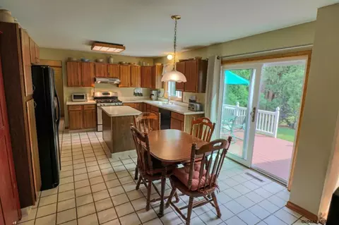 370 Elm Ave, Delmar, NY 12054 photo 7