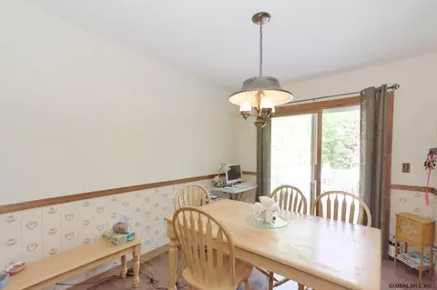185 Starr Ave, Schenectady, NY 12304 photo 10