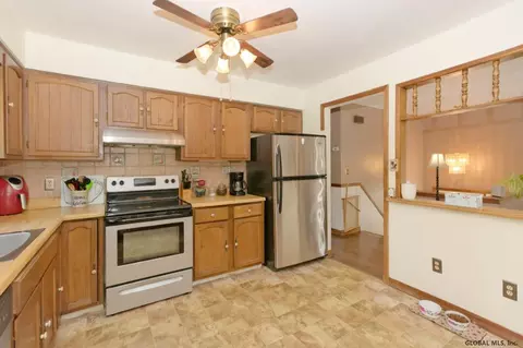 185 Starr Ave, Schenectady, NY 12304 photo 12