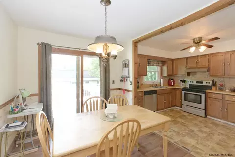 185 Starr Ave, Schenectady, NY 12304 photo 9