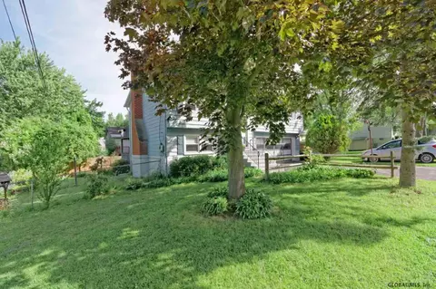 185 Starr Ave, Schenectady, NY 12304 photo 2