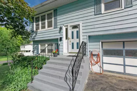 185 Starr Ave, Schenectady, NY 12304 photo 4