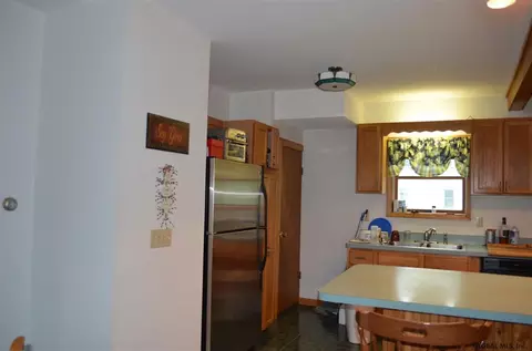 25 Champlain Ave, Whitehall, NY 12887 photo 8