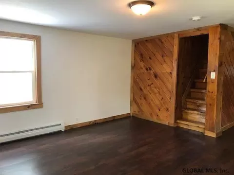 29 Pine St, Corinth, NY 12822 photo 6