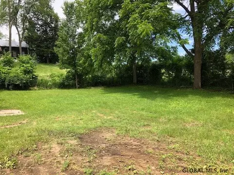29 Pine St, Corinth, NY 12822 photo 27