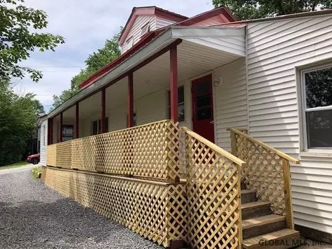 29 Pine St, Corinth, NY 12822 photo 22