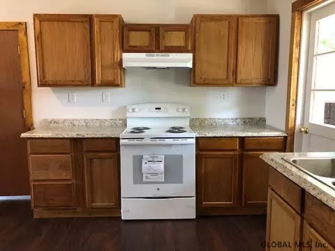 29 Pine St, Corinth, NY 12822 photo 11