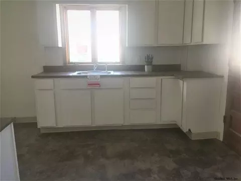 421 Third St, Schenectady, NY 12306 photo 5