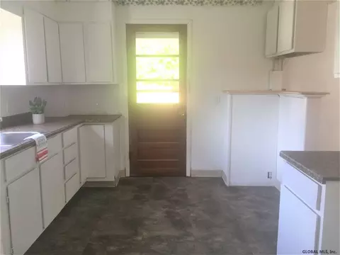 421 Third St, Schenectady, NY 12306 photo 6