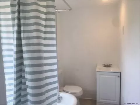 421 Third St, Schenectady, NY 12306 photo 10