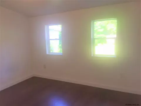 421 Third St, Schenectady, NY 12306 photo 8