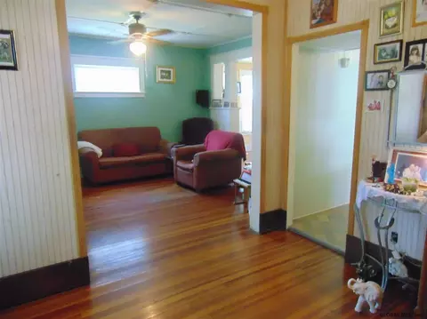 31 Eastholm Rd, Schenectady, NY 12304 photo 14