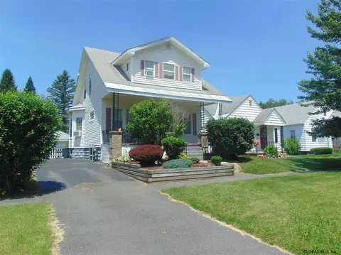 31 Eastholm Rd, Schenectady, NY 12304 photo 1