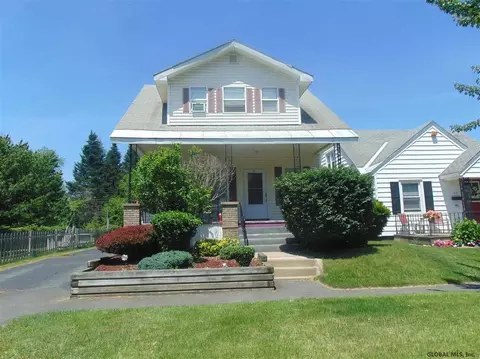 31 Eastholm Rd, Schenectady, NY 12304 photo 3