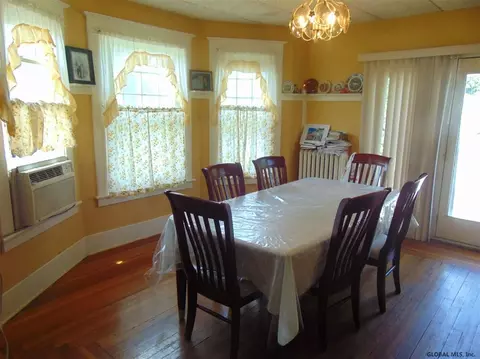 31 Eastholm Rd, Schenectady, NY 12304 photo 18
