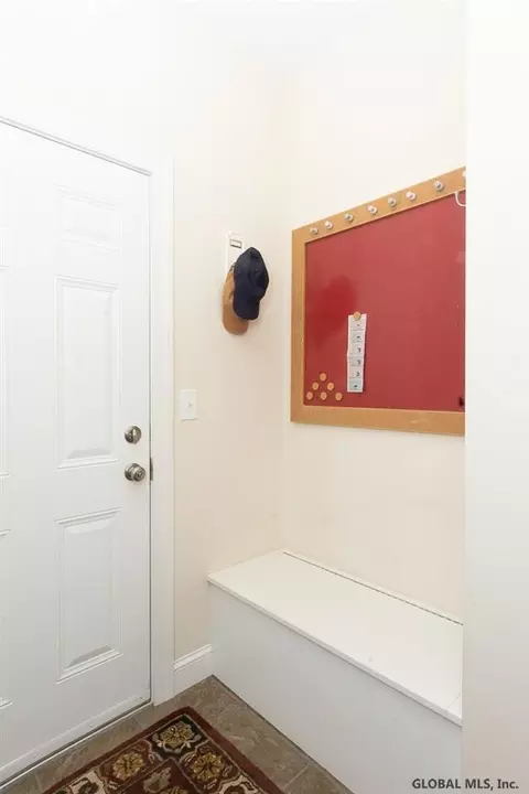 159 Bender Ln, Glenmont, NY 12077 photo 21