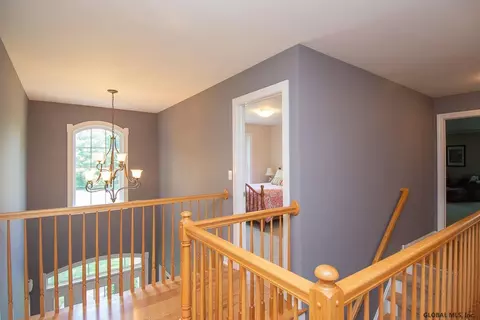 159 Bender Ln, Glenmont, NY 12077 photo 27