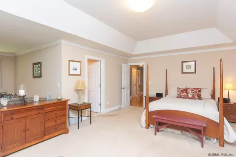 159 Bender Ln, Glenmont, NY 12077 photo 33