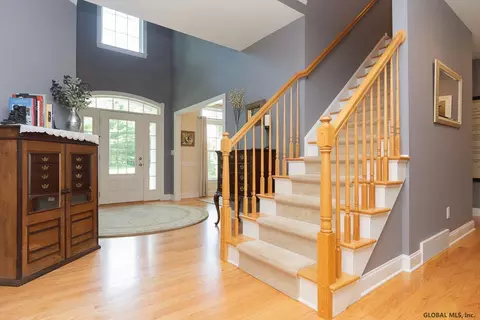159 Bender Ln, Glenmont, NY 12077 photo 9