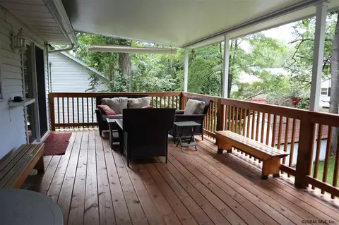 359 Ray Ave, Schenectady, NY 12304 photo 12