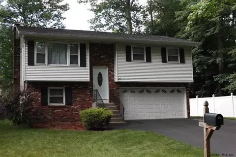 359 Ray Ave, Schenectady, NY 12304 photo 1