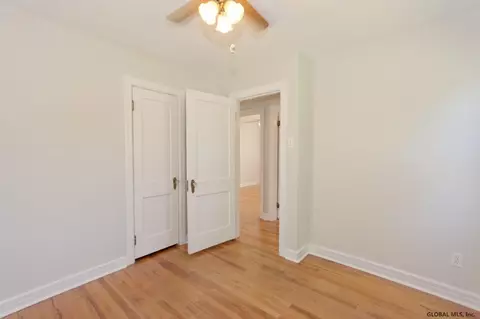 325 Nimitz Rd, Schenectady, NY 12304 photo 19