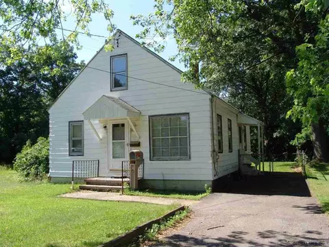 1886 Tower Ave, Schenectady, NY 12304 photo 3