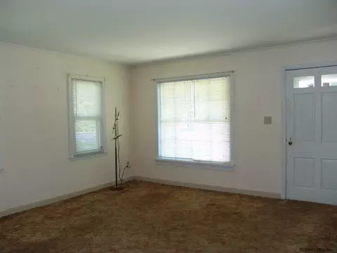 1886 Tower Ave, Schenectady, NY 12304 photo 5
