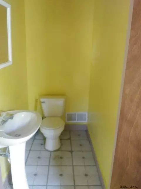 1348 4th Ave, Schenectady, NY 12303 photo 22