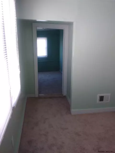 1348 4th Ave, Schenectady, NY 12303 photo 5