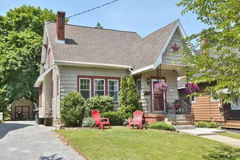 1153 Sumner Ave, Schenectady, NY 12309 photo 4
