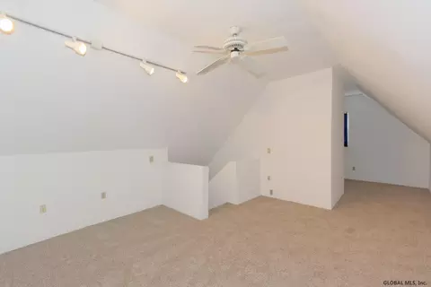 1199 Eastern Ave, Schenectady, NY 12308 photo 23