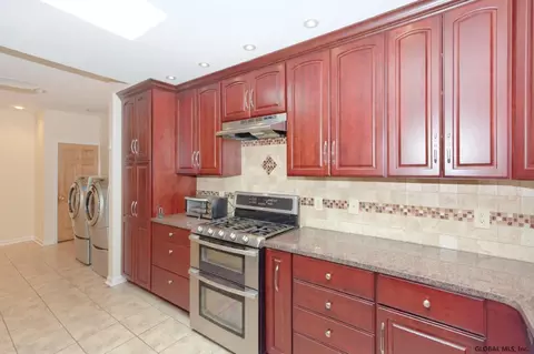 1199 Eastern Ave, Schenectady, NY 12308 photo 16