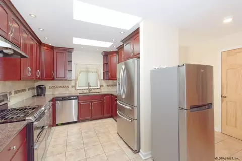 1199 Eastern Ave, Schenectady, NY 12308 photo 14
