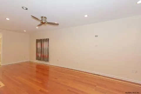 1199 Eastern Ave, Schenectady, NY 12308 photo 7