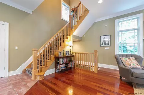 42 Lyons Ave, Delmar, NY 12054 photo 3