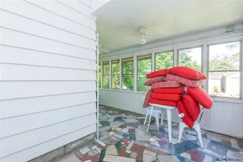 831 Decamp Ave, Schenectady, NY 12309 photo 18