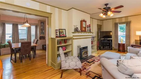 6 Marshall Ave, Schenectady, NY 12304 photo 6