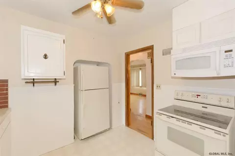1038 Eugene Dr, Schenectady, NY 12303 photo 20