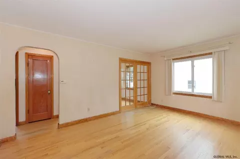 1038 Eugene Dr, Schenectady, NY 12303 photo 8