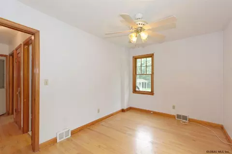 1038 Eugene Dr, Schenectady, NY 12303 photo 12