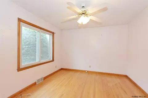 1038 Eugene Dr, Schenectady, NY 12303 photo 14