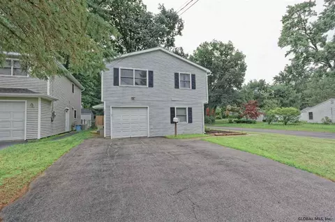 358 Clayton Rd, Schenectady, NY 12304 photo 6