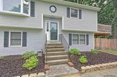 358 Clayton Rd, Schenectady, NY 12304 photo 8