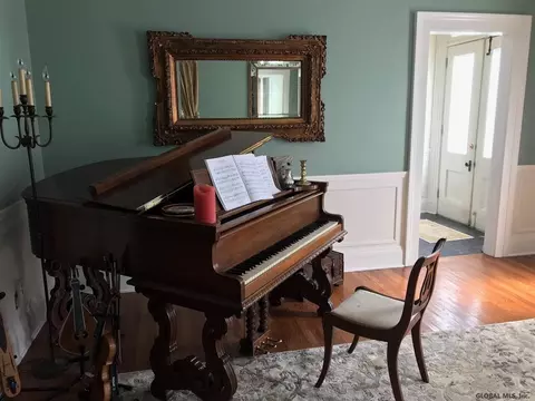 237 Green St, Schenectady, NY 12305 photo 6