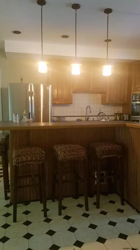 237 Green St, Schenectady, NY 12305 photo 12